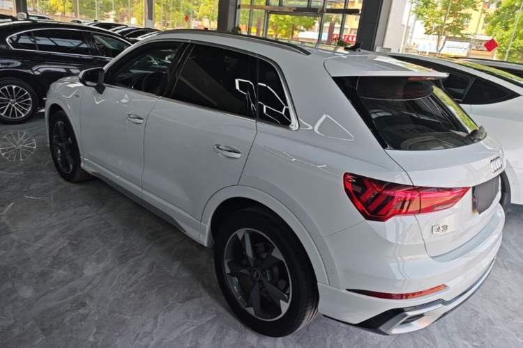 Used Audi Q3 2024 35 TFSI Fashion Dynamic Edition Rear Left 45 Deg