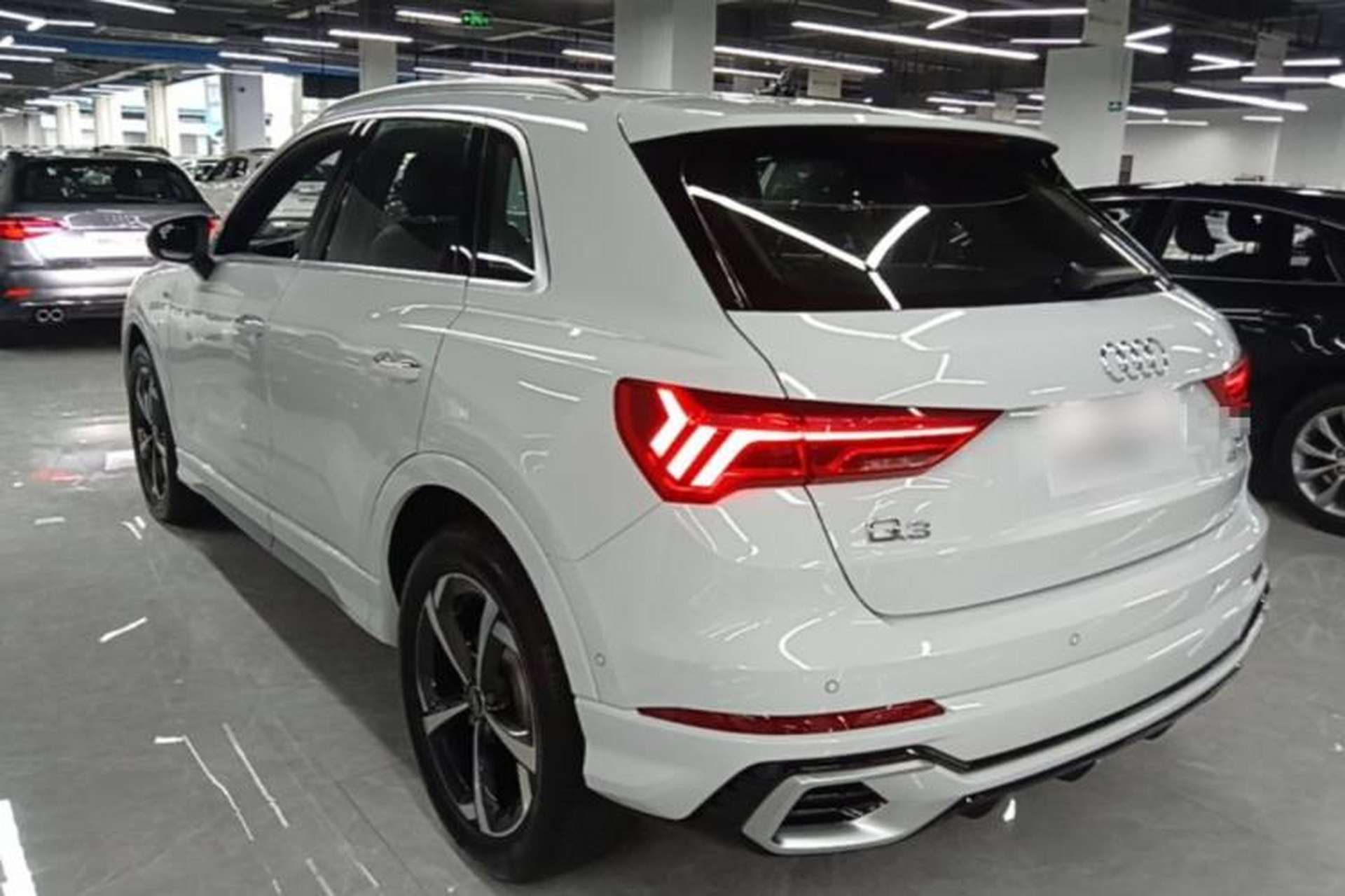 Used Audi Q3 2024 35 TFSI Fashion Dynamic Edition Rear Left 45 Deg