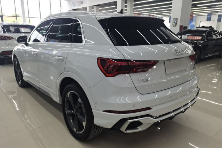 Used Audi Q3 2024 35 TFSI Fashion Dynamic Edition Rear Left 45 Deg