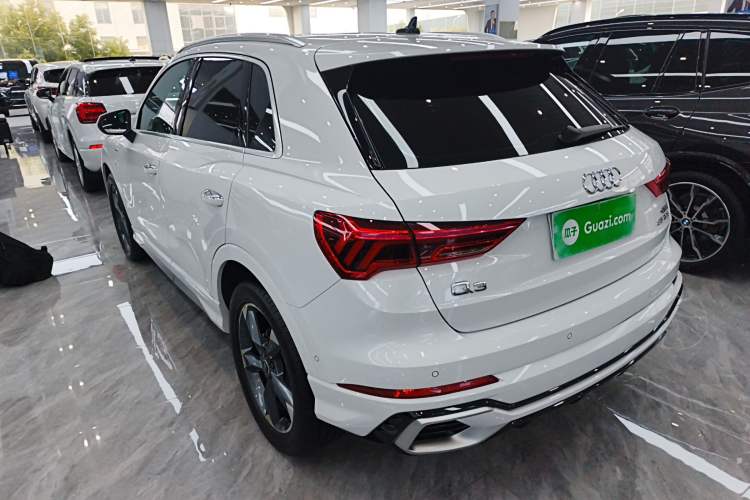 Used Audi Q3 2024 35 TFSI Fashion Dynamic Edition Rear Left 45 Deg