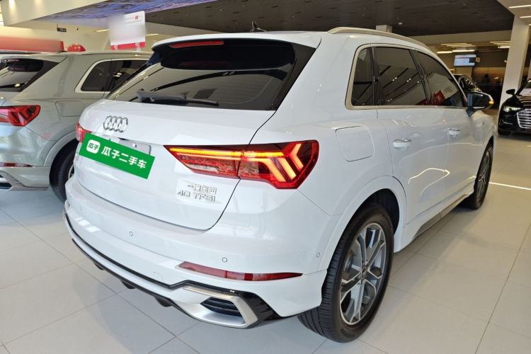 Used Audi Q3 2024 40 TFSI Fashion Dynamic Model Rear Right 45 Deg