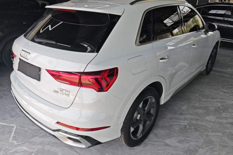 Used Audi Q3 2024 35 TFSI Fashion Dynamic Edition Rear Right 45 Deg