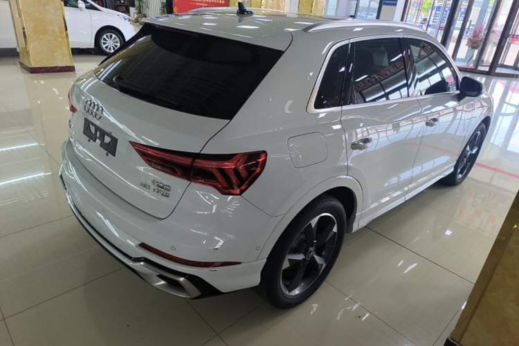 Used Audi Q3 2024 35 TFSI Fashion Dynamic Edition Rear Right 45 Deg