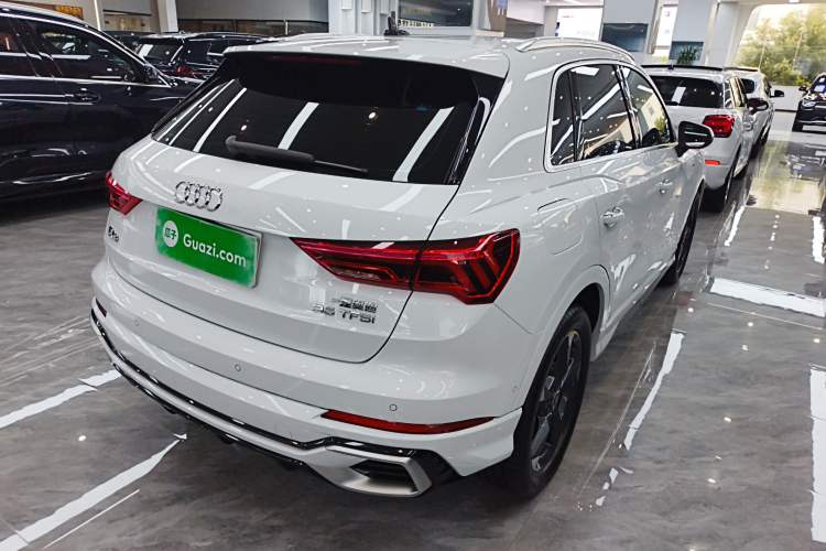 Used Audi Q3 2024 35 TFSI Fashion Dynamic Edition Rear Right 45 Deg