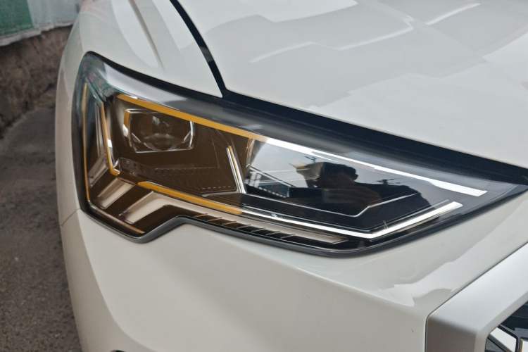 Used Audi Q3 2024 40 TFSI Fashion Dynamic Model Right Front Headlight