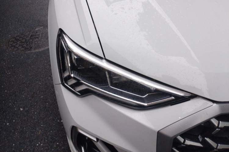 Used Audi Q3 2024 35 TFSI Fashion Dynamic Edition Right Front Headlight