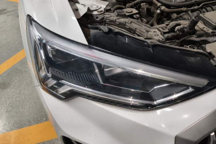 Used Audi Q3 2024 35 TFSI Stylish and Elegant Edition Right Front Headlight