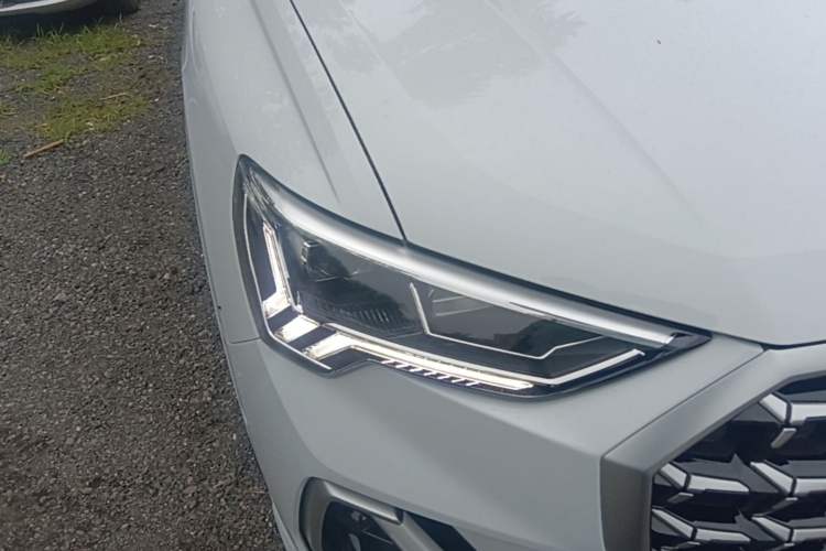 Used Audi Q3 2024 35 TFSI Fashion Dynamic Edition Right Front Headlight
