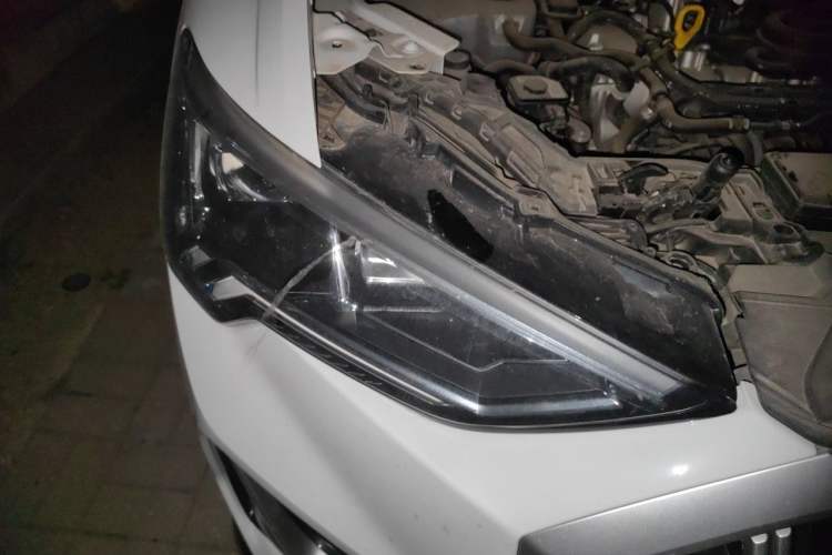 Used Audi Q3 2024 35 TFSI Stylish and Elegant Edition Right Front Headlight