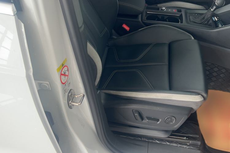 Used Audi Q3 2024 35 TFSI Fashion Dynamic Edition Right Front Seat