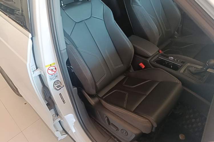Used Audi Q3 2024 35 TFSI Ambition Dynamic Edition Right Front Seat