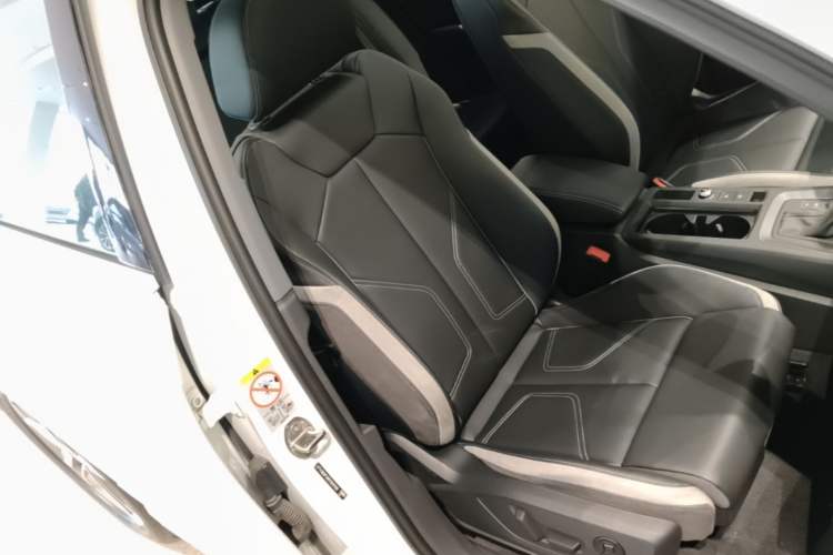 Used Audi Q3 2024 40 TFSI Fashion Dynamic Model Right Front Seat