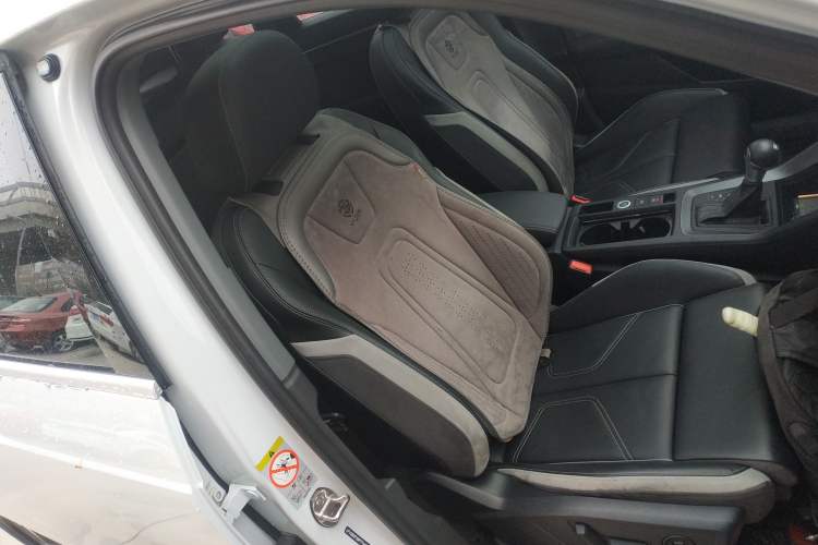 Used Audi Q3 2024 35 TFSI Fashion Dynamic Edition Right Front Seat