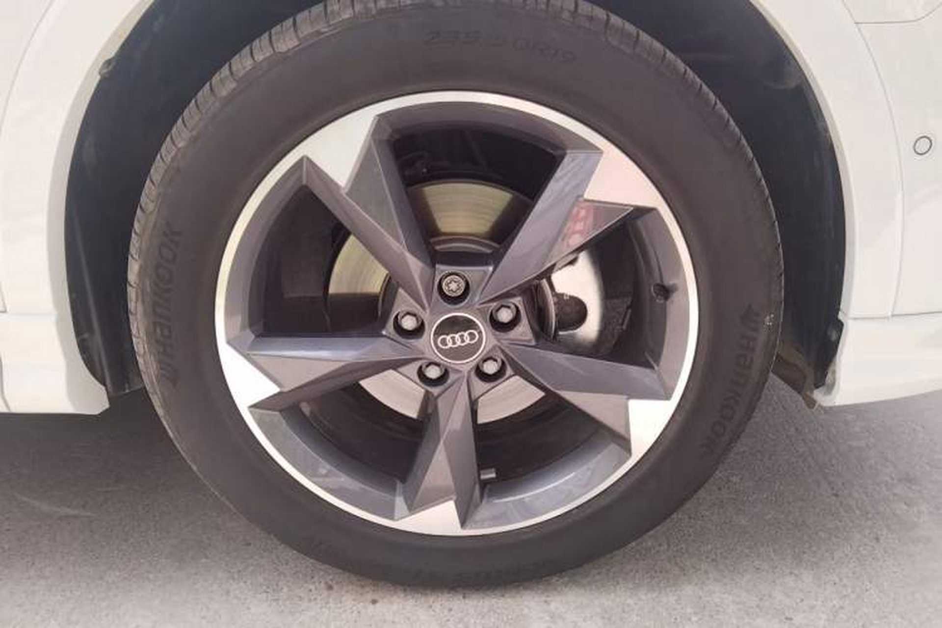 Used Audi Q3 2024 35 TFSI Fashion Dynamic Edition Right Front Wheel Hub