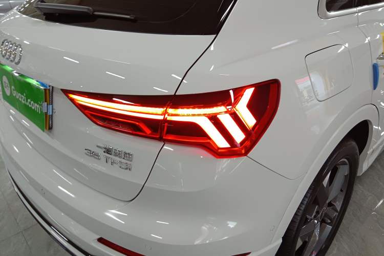 Used Audi Q3 2024 35 TFSI Fashion Dynamic Edition Right Rear Taillight