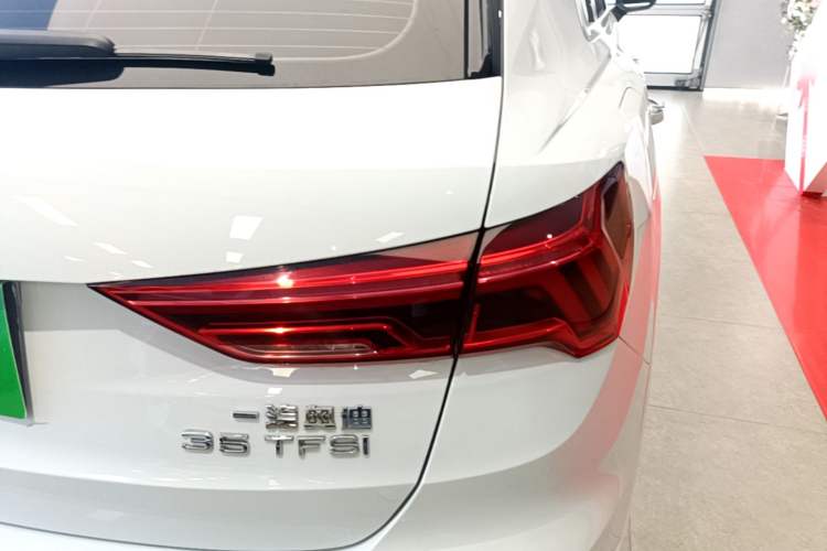 Used Audi Q3 2024 35 TFSI Fashion Dynamic Edition Right Rear Taillight
