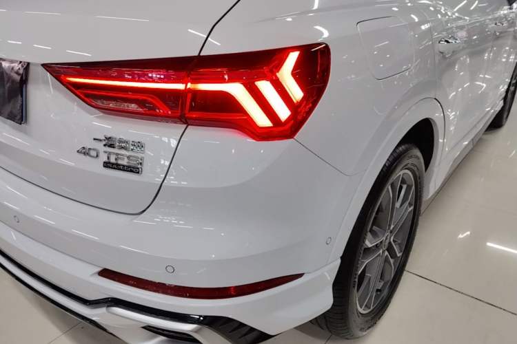 Used Audi Q3 2024 40 TFSI Fashion Dynamic Model Right Rear Taillight