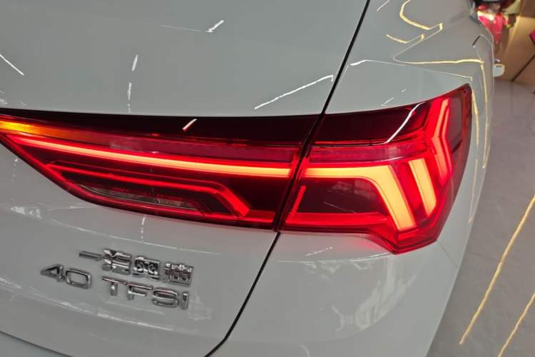 Used Audi Q3 2024 40 TFSI Fashion Dynamic Model Right Rear Taillight