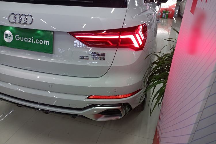 Used Audi Q3 2024 35 TFSI Fashion Dynamic Edition Right Rear Taillight