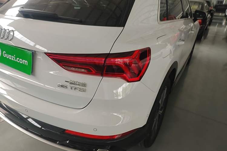 Used Audi Q3 2024 35 TFSI Stylish and Elegant Edition Right Rear Taillight