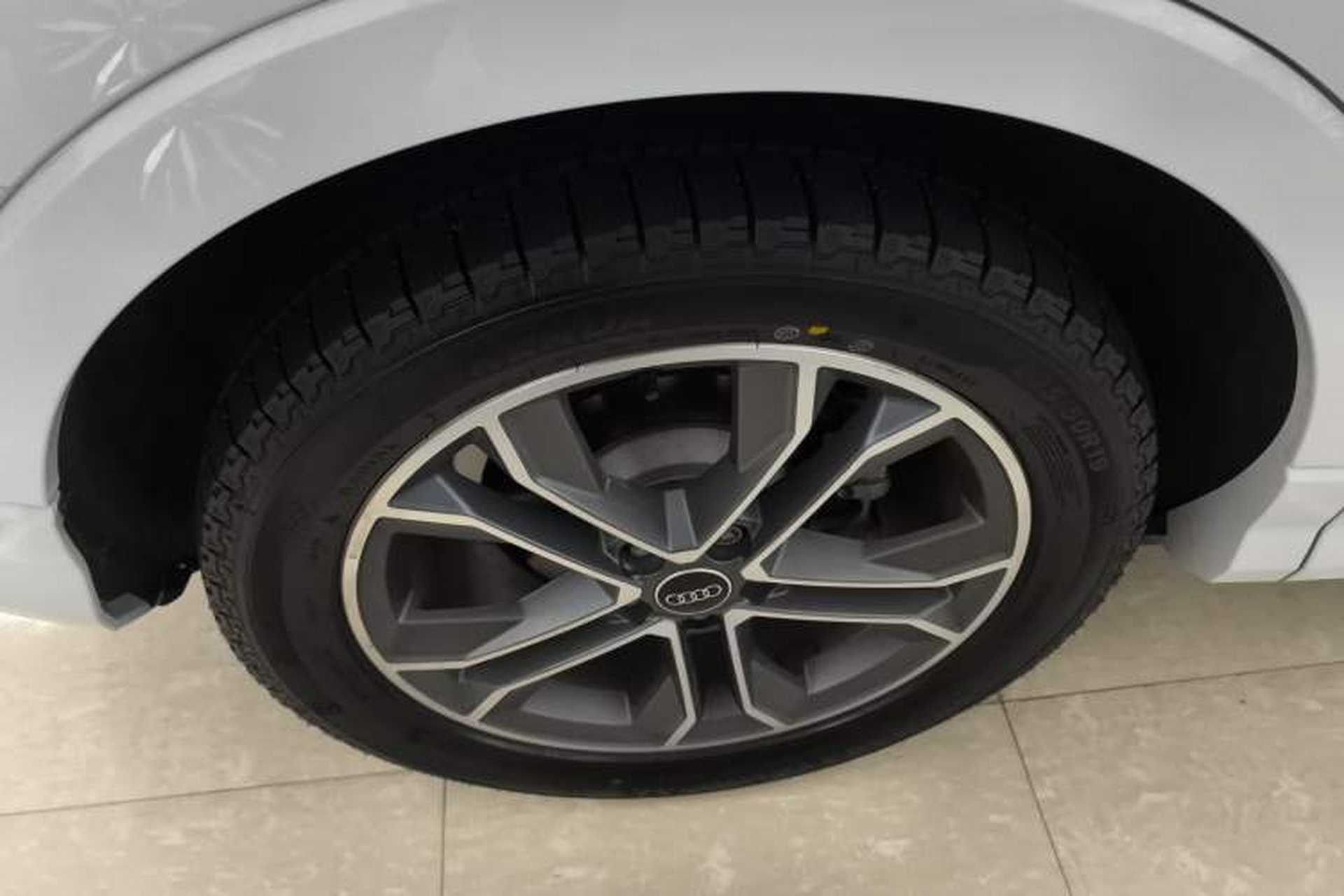 Used Audi Q3 2024 40 TFSI Fashion Dynamic Model Right Rear Wheel Hub
