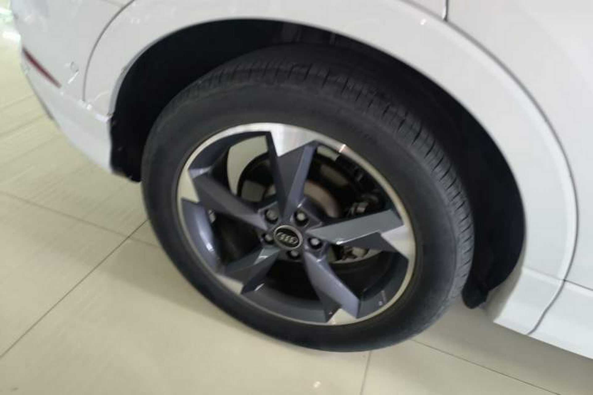 Used Audi Q3 2024 35 TFSI Fashion Dynamic Edition Right Rear Wheel Hub