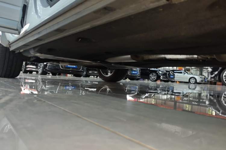 Used Audi Q3 2024 40 TFSI Fashion Dynamic Model Right Side Sill
