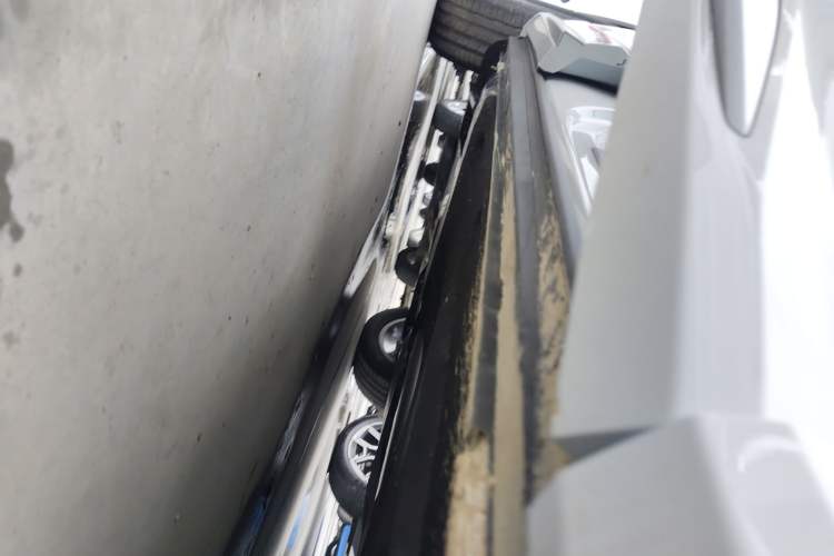Used Audi Q3 2024 35 TFSI Ambition Dynamic Edition Right Side Sill