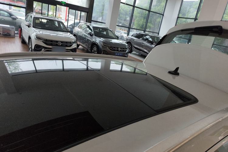 Used Audi Q3 2024 40 TFSI Fashion Dynamic Model Roof