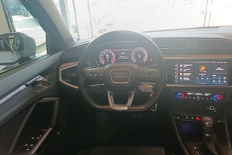 Used Audi Q3 2024 35 TFSI Ambition Dynamic Edition Steering Wheel