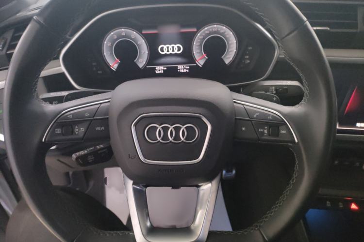 Used Audi Q3 2024 35 TFSI Fashion Dynamic Edition Steering Wheel