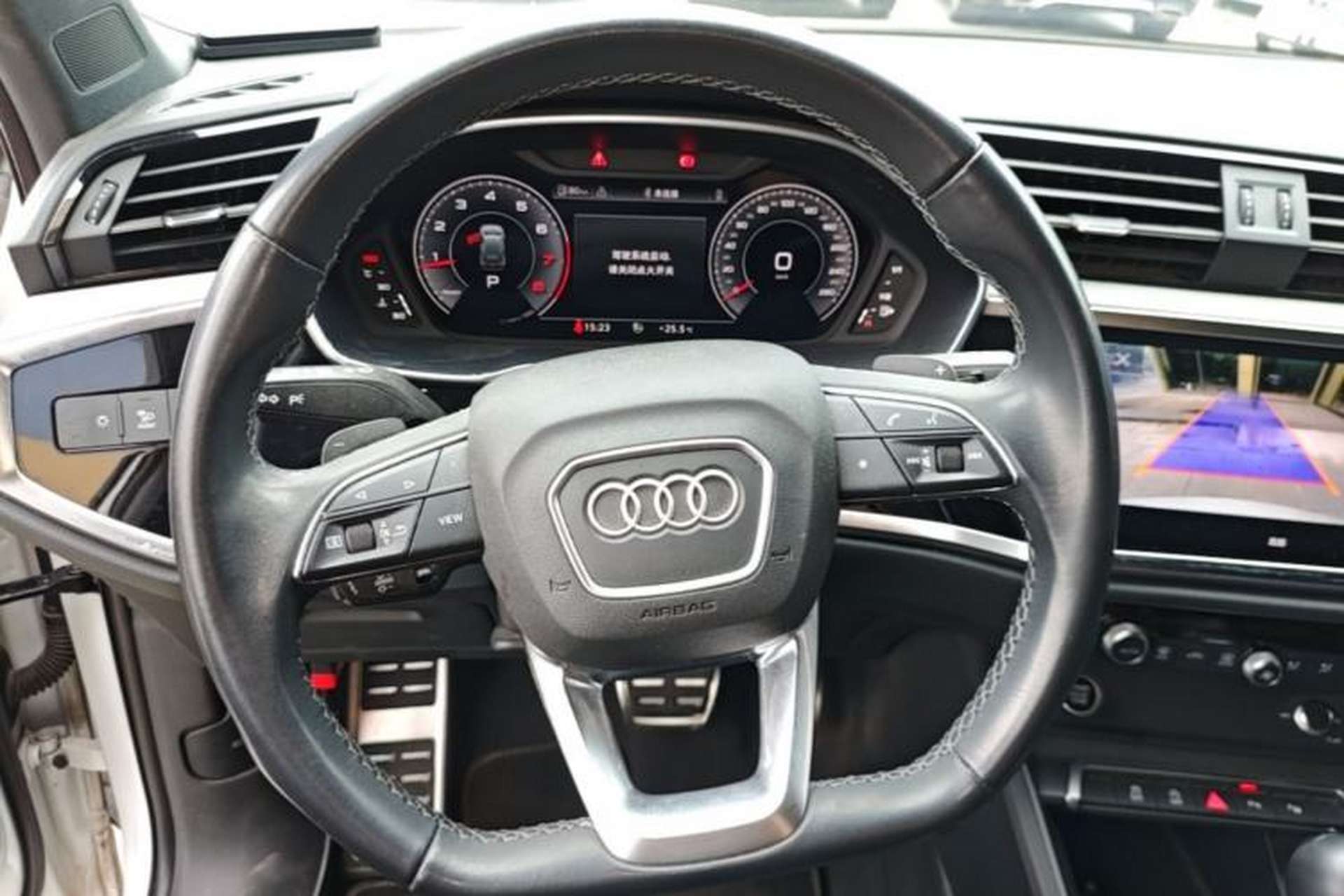 Used Audi Q3 2024 35 TFSI Fashion Dynamic Edition Steering Wheel