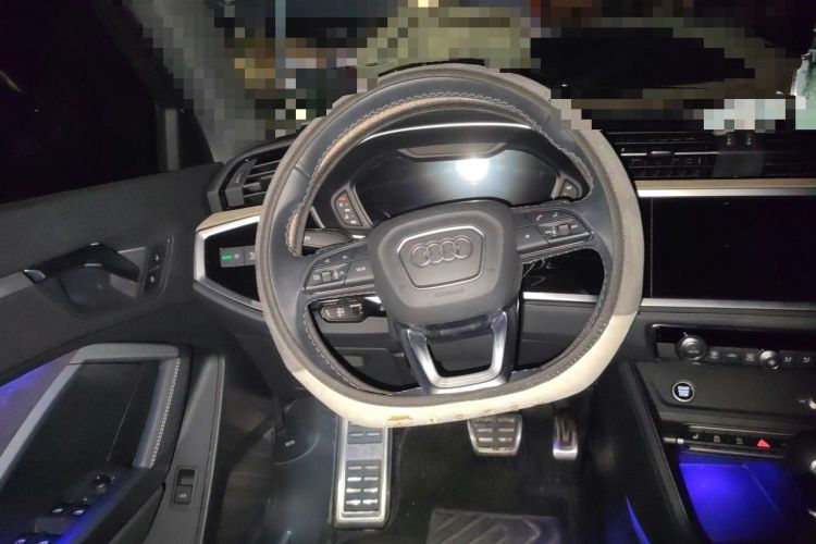 Used Audi Q3 2024 35 TFSI Stylish and Elegant Edition Steering Wheel