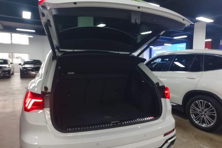 Used Audi Q3 2024 40 TFSI Fashion Dynamic Model Trunk