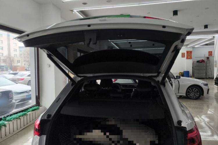 Used Audi Q3 2024 40 TFSI Fashion Dynamic Model Trunk