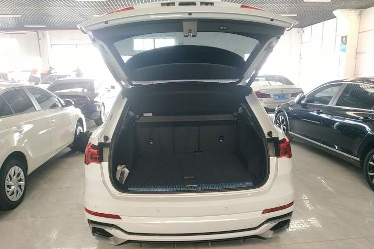 Used Audi Q3 2024 35 TFSI Fashion Dynamic Edition Trunk