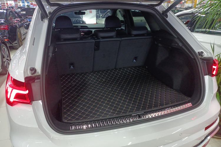 Used Audi Q3 2024 35 TFSI Fashion Dynamic Edition Trunk
