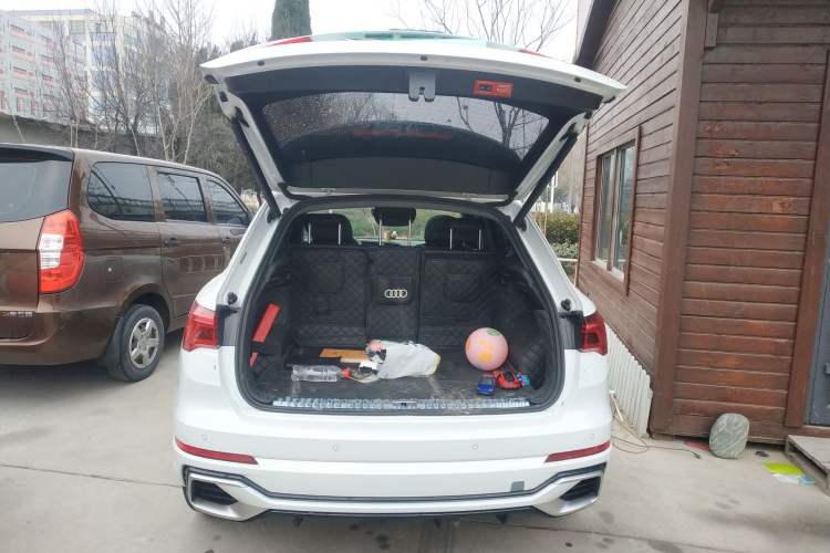Used Audi Q3 2024 35 TFSI Fashion Dynamic Edition Trunk