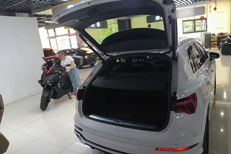 Used Audi Q3 2024 35 TFSI Fashion Dynamic Edition Trunk