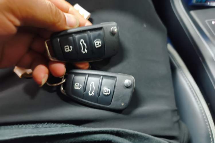 Used Audi Q3 2024 40 TFSI Fashion Dynamic Model Vehicle Key