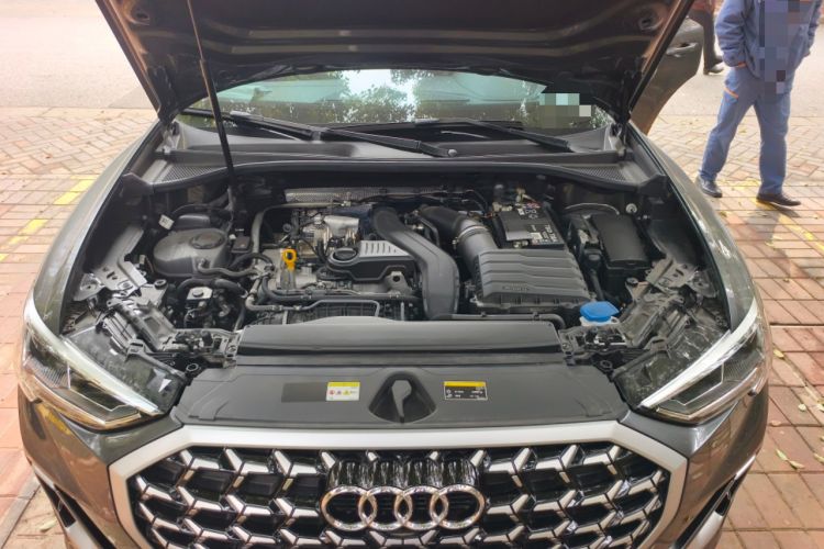 Used Audi Q3 2025 quattro 45th Anniversary Edition 35TFSI Advanced Style Model Engine Bay
