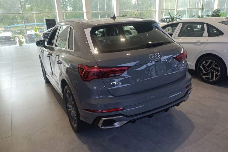 Used Audi Q3 2025 quattro 45th Anniversary Edition 40TFSI Fashionable and Dynamic Model Exterior 5