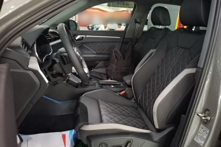 Used Audi Q3 2025 quattro 45th Anniversary Edition 35TFSI Fashionable and Dynamic Model Left Front Seat
