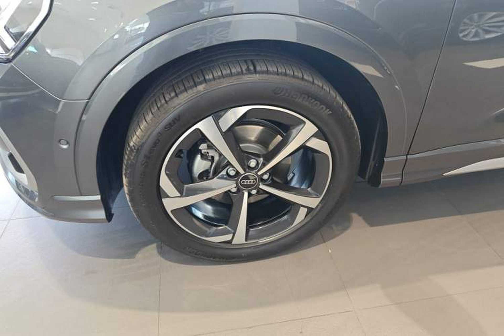 Used Audi Q3 2025 quattro 45th Anniversary Edition 35TFSI Fashionable and Dynamic Model Left Front Wheel Hub