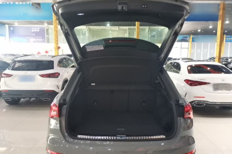Used Audi Q3 2025 quattro 45th Anniversary Edition 35TFSI Fashionable and Dynamic Model Trunk