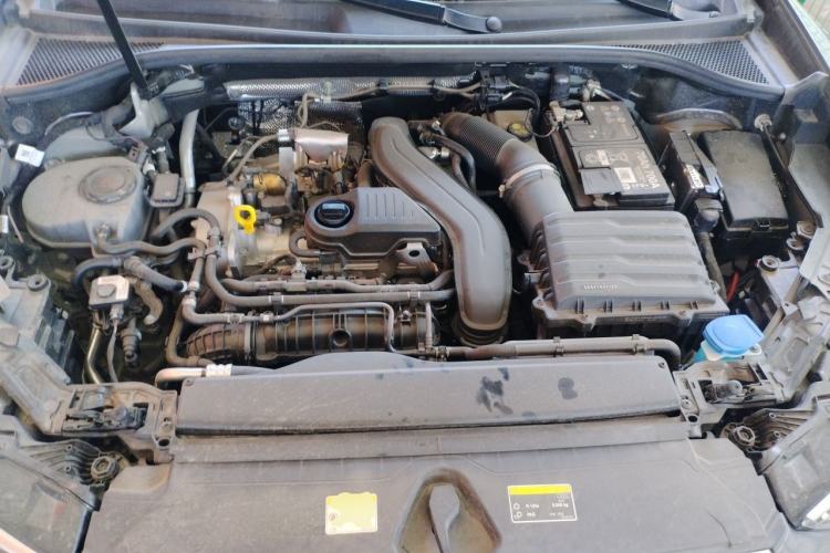 Used Audi Q3 2025 quattro 45th Anniversary Edition 35TFSI Fashionable and Dynamic Model Engine Bay