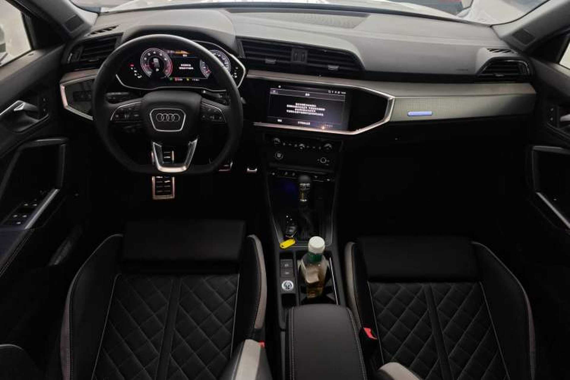 Used Audi Q3 2025 quattro 45th Anniversary Edition 35TFSI Fashionable and Dynamic Model Center Console