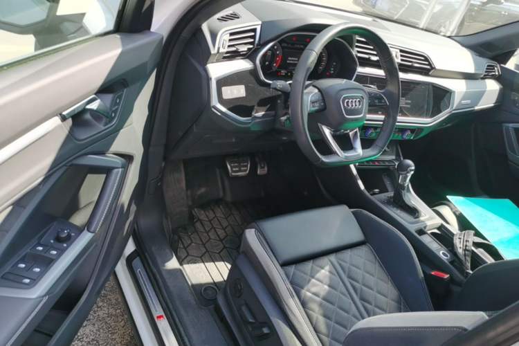 Used Audi Q3 2025 quattro 45th Anniversary Edition 35TFSI Fashionable and Dynamic Model Driver Seat
