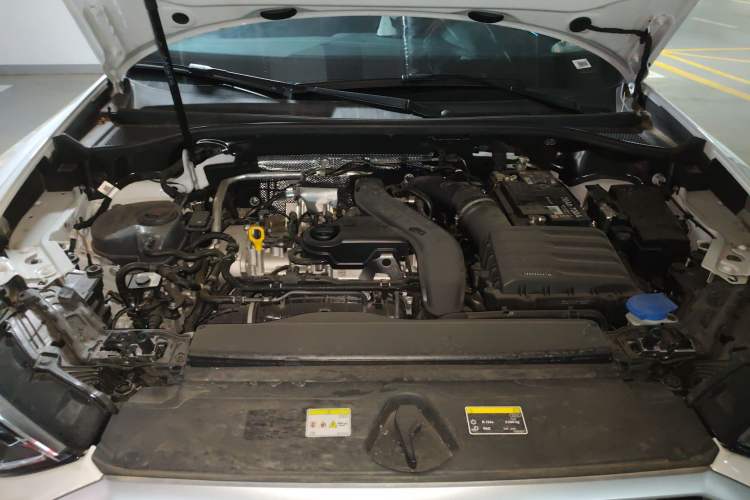 Used Audi Q3 2025 quattro 45th Anniversary Edition 35TFSI Fashionable and Dynamic Model Engine Bay