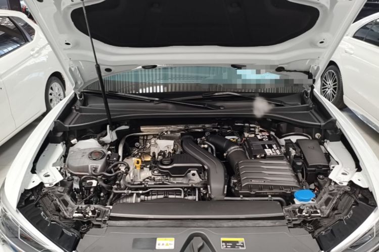 Used Audi Q3 2025 quattro 45th Anniversary Edition 35TFSI Fashionable and Dynamic Model Engine Bay